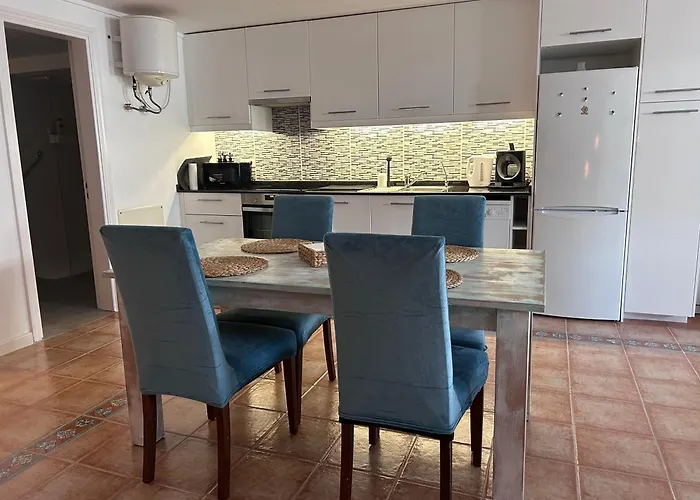 Large Apartment! * 코스타 테기세